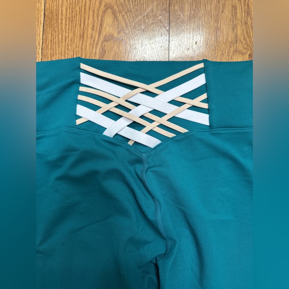 Fabletics teal leggings - Picture 7 of 7